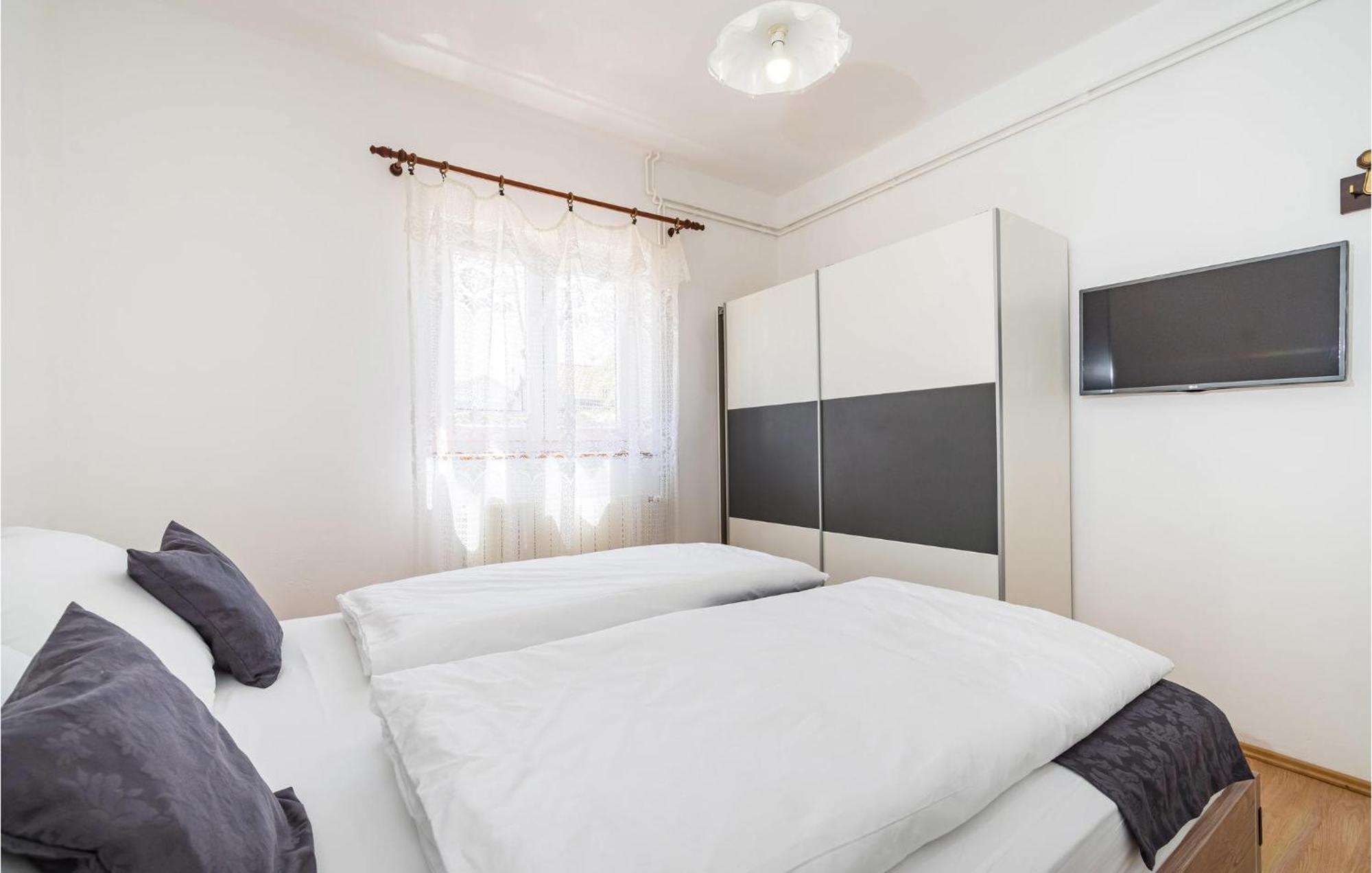 Pet Friendly Home In Murvica With Kitchen Luaran gambar